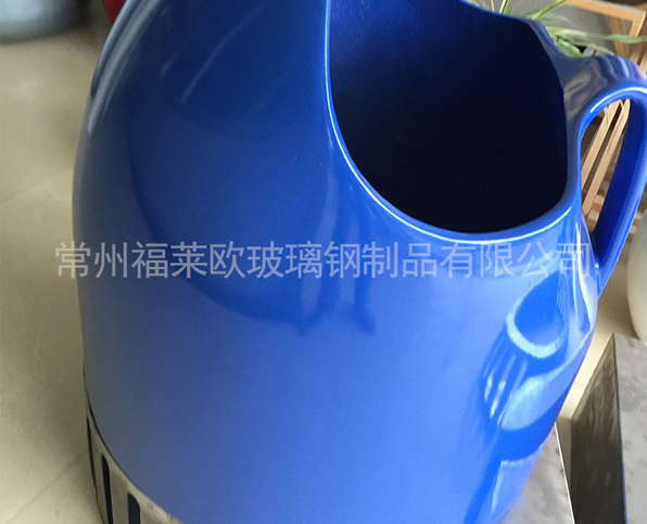 枣庄定做人物玻璃钢雕塑公司