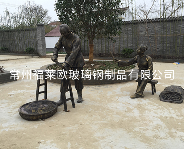 芜湖定做玻璃钢雕塑组合生产厂家